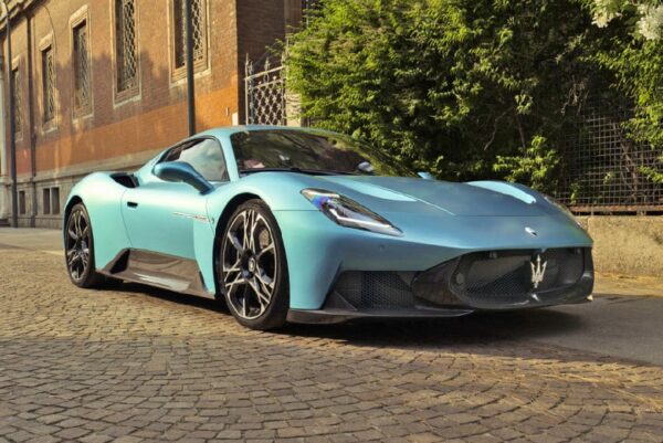 Maserati MC20 переименована в MCPura и получила легкие обновления