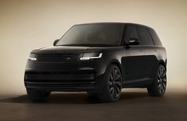 Новая тёмная версия флагманского Range Rover SV с уникальными характеристиками