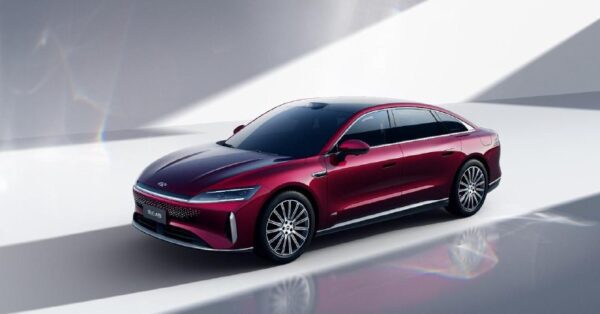 Новый гибридный седан Chery Fulwin A9L привлекает большое число предзаказов
