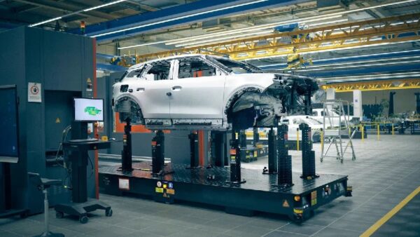 Ford сокращает тысячи сотрудников в Германии из-за низкого спроса на электромобили