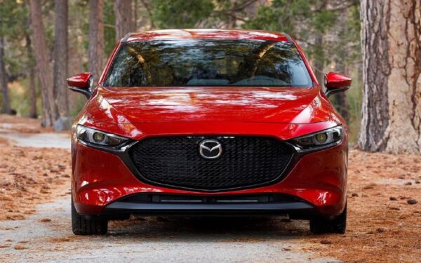 Коллективный иск к Mazda из-за несоответствия характеристик автомобилей 2025 года в США