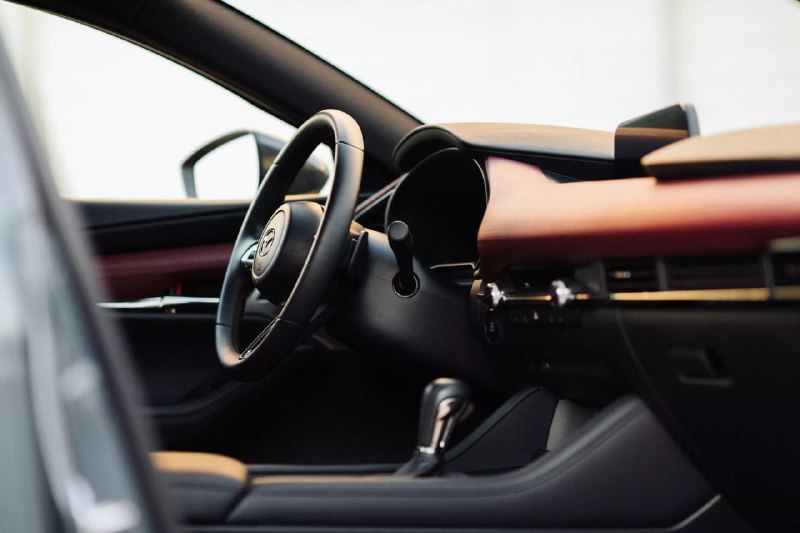 Владельцы Mazda 3 2025 подают иск из-за недостоверных характеристик