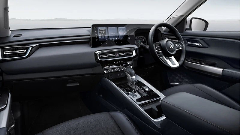 Mitsubishi Представил Новый Семиместный Кроссовер Destinator