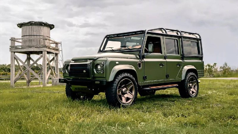 Эксклюзивная переделка Land Rover Defender с V8 мощностью 700 сил от американского тюнера