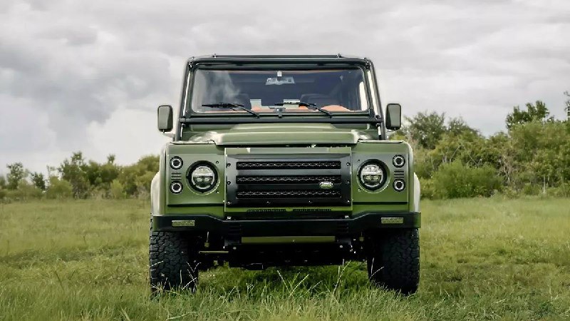 Эксклюзивная переделка Land Rover Defender с V8 мощностью 700 сил от американского тюнера