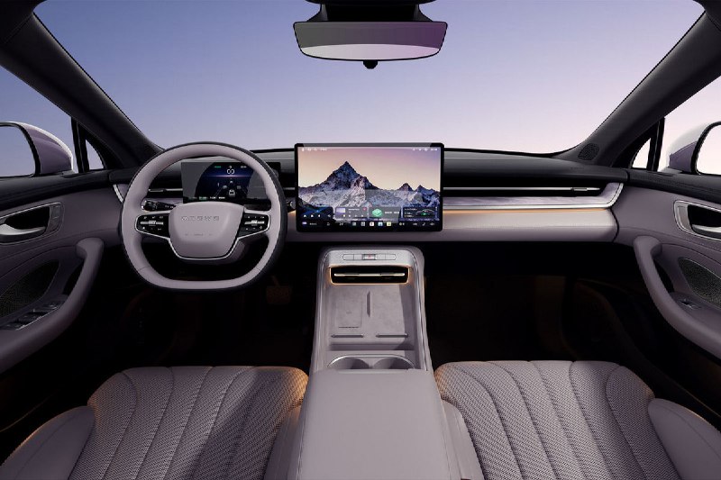Роскошный салон нового флагманского седана Roewe M7 DMH Роскошный салон нового флагманского седана Roewe M7 DMH