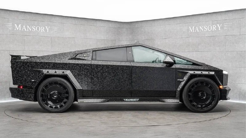 Мансори представил полностью переделанный Tesla Cybertruck с карбоновым корпусом и новыми характеристиками