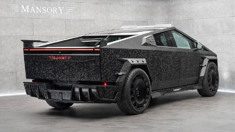 Мансори представил полностью переделанный Tesla Cybertruck с карбоновым корпусом и новыми характеристиками