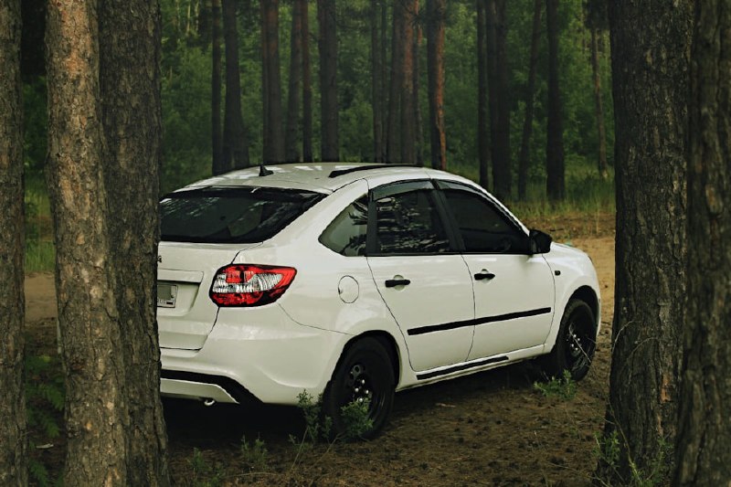 Появление Lada Granta Active Cross с увеличенным клиренсом у российских дилеров Появление Lada Granta Active Cross с увеличенным клиренсом у российских дилеров