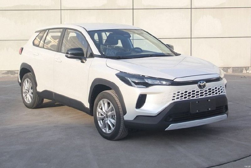 Обновления Toyota Corolla Cross и Frontlander для китайского рынка в 2024 году Обновления Toyota Corolla Cross и Frontlander для китайского рынка в 2024 году