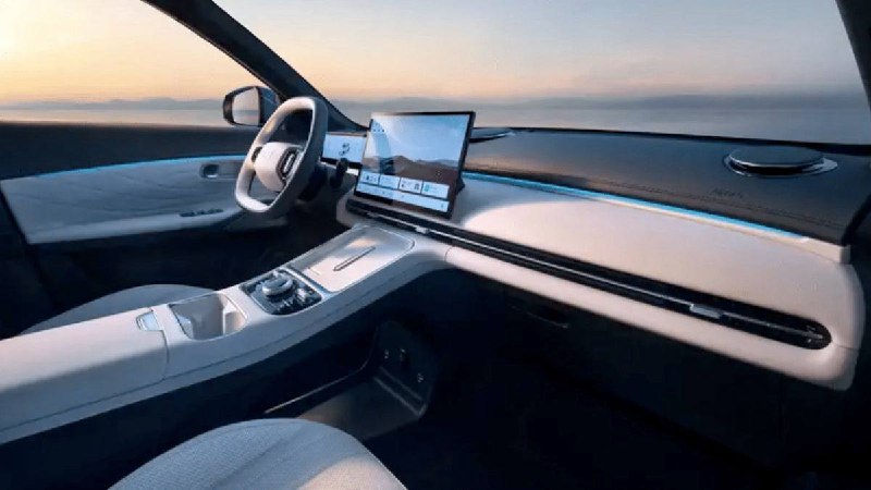 Гибридный кроссовер Geely Galaxy Starship 7 EM-i выйдет на российский рынок с запасом хода до 1000 км Гибридный кроссовер Geely Galaxy Starship 7 EM-i выйдет на российский рынок с запасом хода до 1000 км