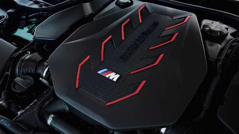 BMW M сохранит мощные двигатели V8 и шестицилиндровые агрегаты BMW M сохранит мощные двигатели V8 и шестицилиндровые агрегаты
