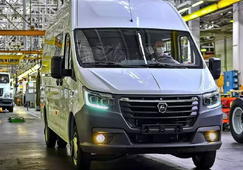 ГАЗ вводит четырёхдневную рабочую неделю из-за падения спроса ГАЗ вводит четырёхдневную рабочую неделю из-за падения спроса