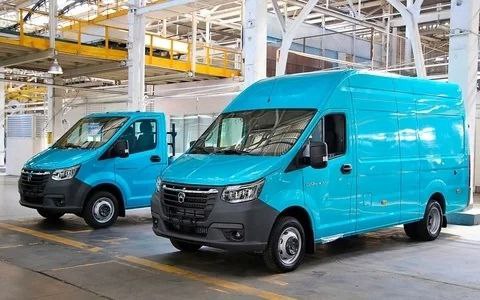 Горьковский автозавод переходит на четырехдневную рабочую неделю в 2025 году Горьковский автозавод переходит на четырехдневную рабочую неделю в 2025 году