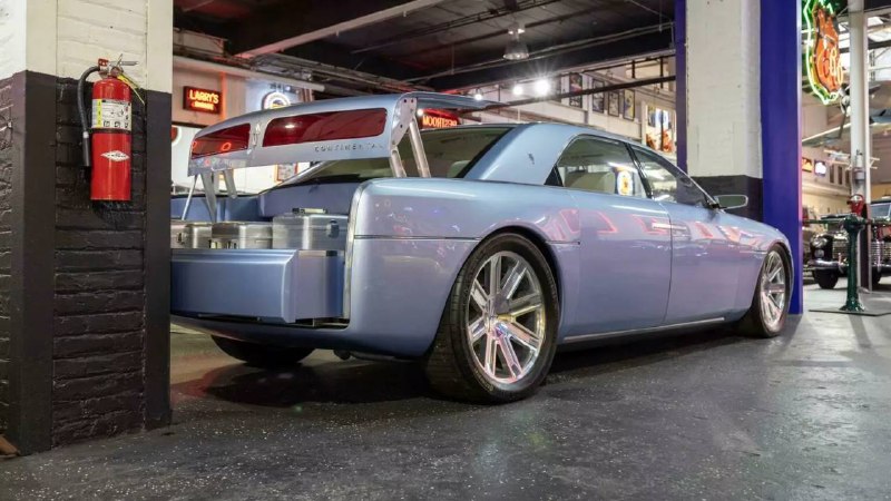Единственный в мире концепт Lincoln Continental отправится на аукцион Единственный в мире концепт Lincoln Continental отправится на аукцион