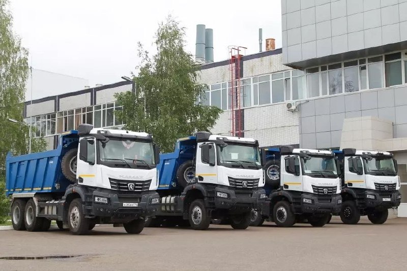 КАМАЗ и ГАЗ сокращают рабочие недели из-за кризиса на рынке грузовиков