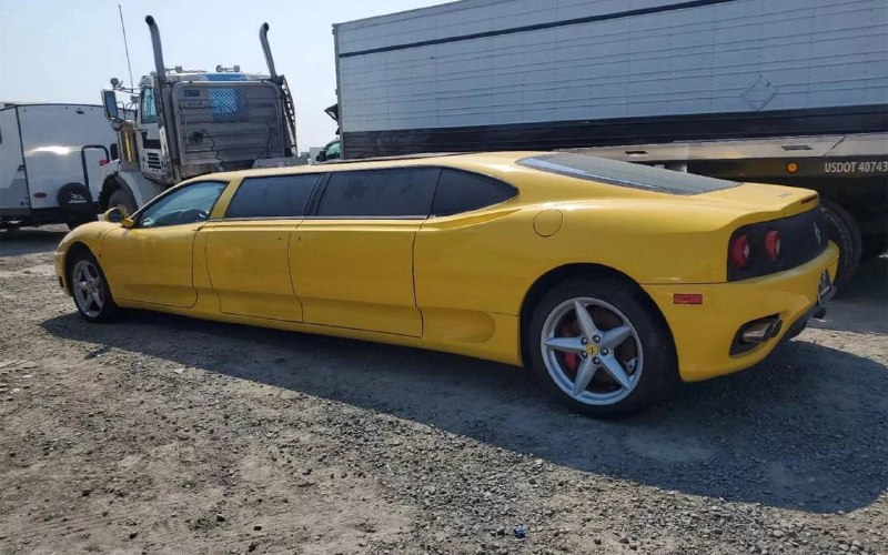 Уникальный Ferrari 360 Modena превратился в роскошный лимузин