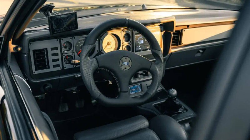 Редкий Ford Mustang Fox Body 1980-х годов выставлен на аукцион и продается за 77 тысяч долларов Редкий Ford Mustang Fox Body 1980-х годов выставлен на аукцион и продается за 77 тысяч долларов
