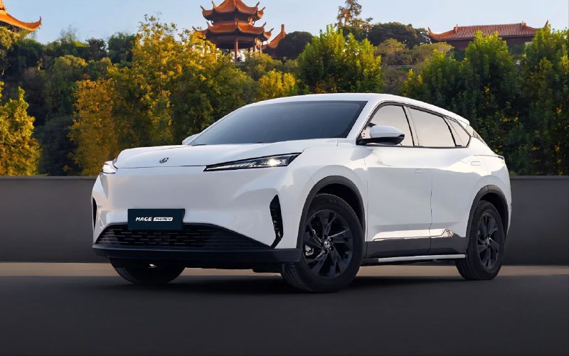 Dongfeng планирует выпустить в России 12 новых моделей за три года Dongfeng планирует выпустить в России 12 новых моделей за три года