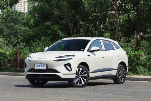Новый кроссовер BYD Sea Lion 06: первые изображения и основные характеристики