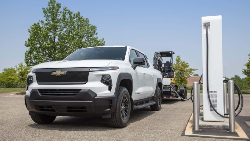 Электропикап Chevrolet Silverado EV установил мировой рекорд по дальности пробега на одном заряде Электропикап Chevrolet Silverado EV установил мировой рекорд по дальности пробега на одном заряде
