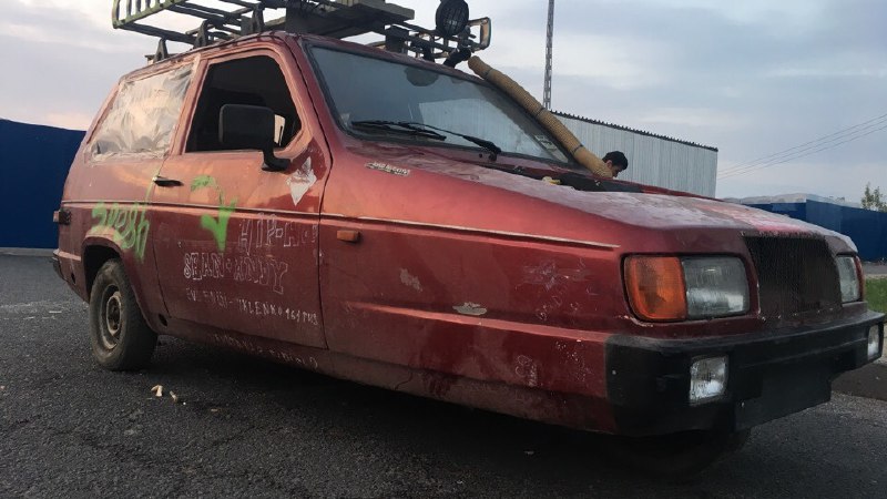 Редкий британский трёхколёсный микрокар Reliant Robin: история и уникальный подвиг Редкий британский трёхколёсный микрокар Reliant Robin: история и уникальный подвиг