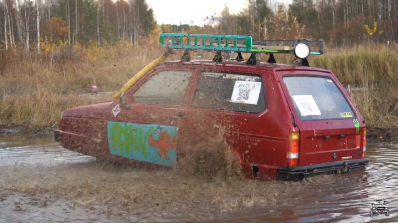 Редкий британский трёхколёсный микрокар Reliant Robin: история и уникальный подвиг Редкий британский трёхколёсный микрокар Reliant Robin: история и уникальный подвиг