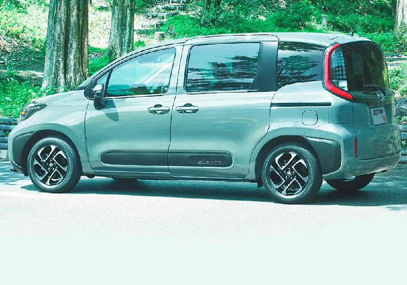 Toyota Sienta получила заводской кемпер-модификатор с возможностью обустройства жилого пространства
