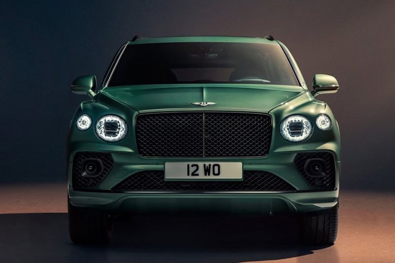 Первые продажи роскошного кроссовера Bentley Bentayga 2025 в России