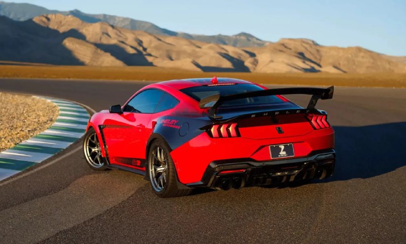 Shelby представляет мощный обновлённый Mustang Super Snake-R