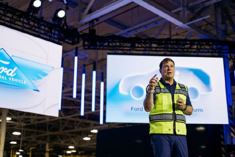 Ford анонсирует недорогой электропикап и новую производственную платформу