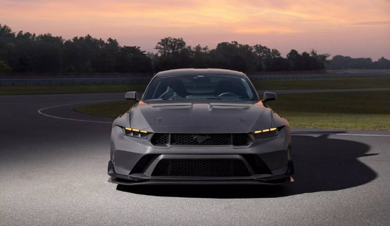 Ford представила мощный концепт Mustang GTD Liquid Carbon с карбоновым корпусом