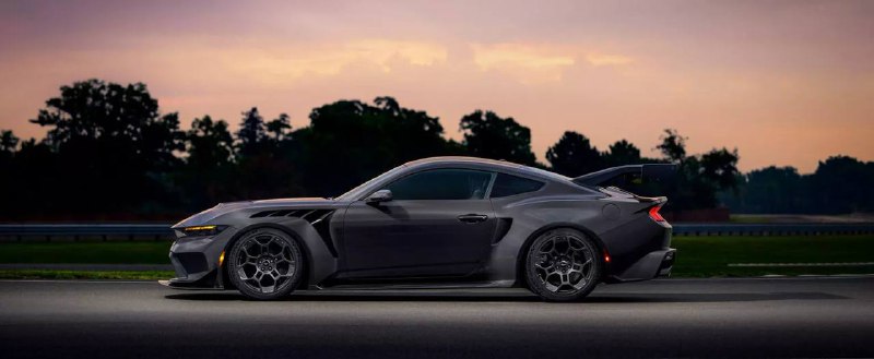 Ford представила мощный концепт Mustang GTD Liquid Carbon с карбоновым корпусом