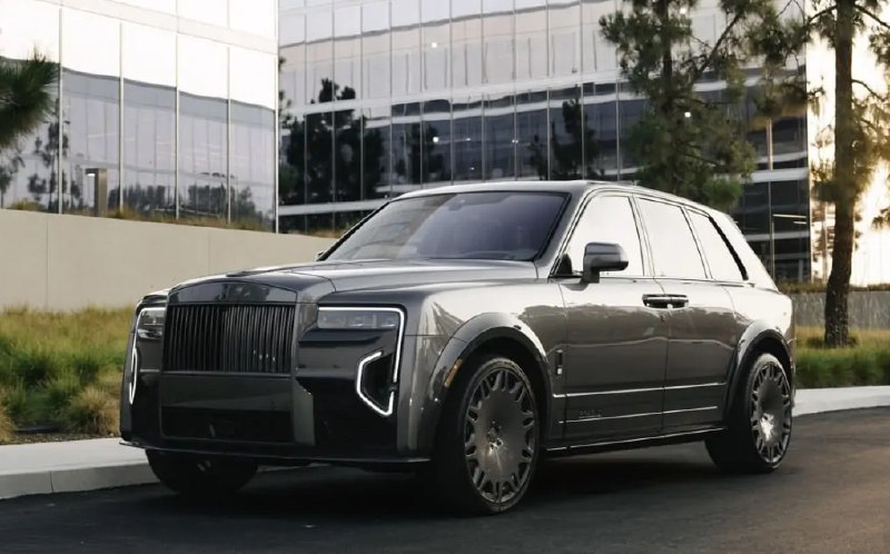 Эксклюзивный тюнинг лимитированного Rolls-Royce Cullinan от Brabus Эксклюзивный тюнинг лимитированного Rolls-Royce Cullinan от Brabus
