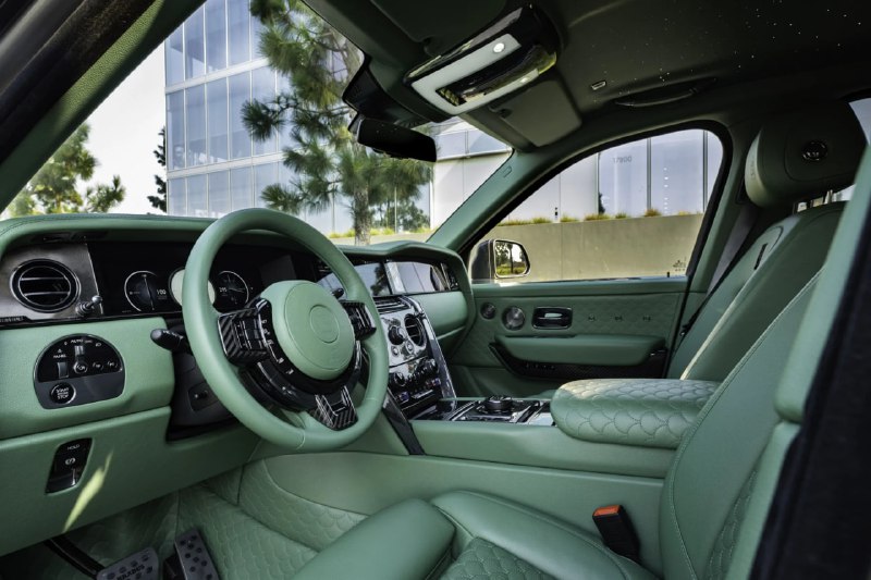 Эксклюзивный тюнинг лимитированного Rolls-Royce Cullinan от Brabus Эксклюзивный тюнинг лимитированного Rolls-Royce Cullinan от Brabus