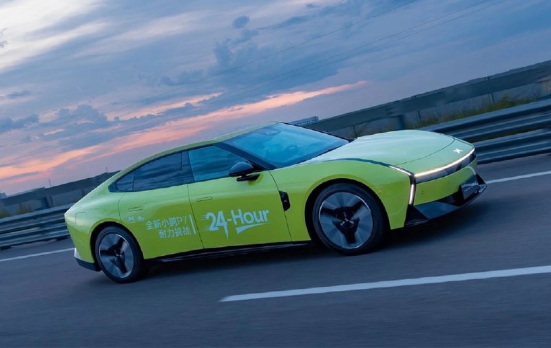 Xpeng P7 установил рекорд продолжительности пробега на электромобиле Xpeng P7 установил рекорд продолжительности пробега на электромобиле