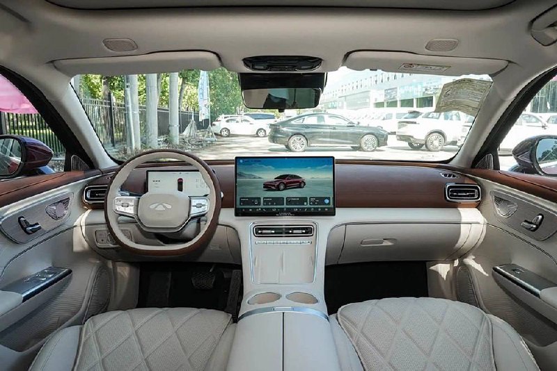 Популярность нового гибридного седана Chery Fulwin A9L составила более 50 тысяч заказов за первые сутки Популярность нового гибридного седана Chery Fulwin A9L составила более 50 тысяч заказов за первые сутки
