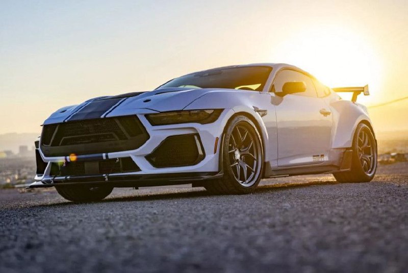 Представлен высокопроизводительный трековый суперкар Shelby Super Snake-R