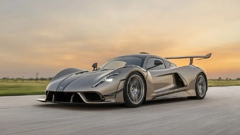 Эксклюзивный гиперкар Hennessey Venom F5 LF с более чем 2000 лошадьми силы