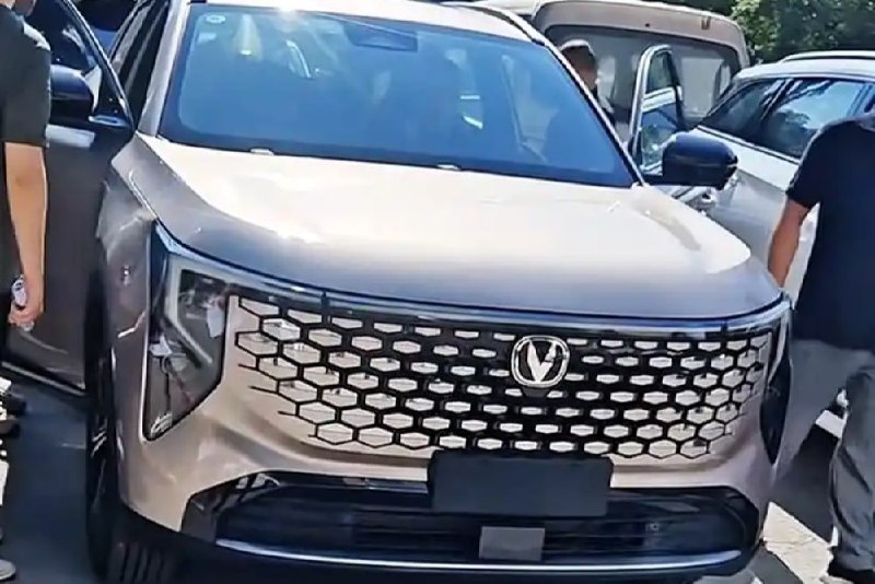 Обновленный Changan CS55 Plus: внешние и внутренние изменения Обновленный Changan CS55 Plus: внешние и внутренние изменения