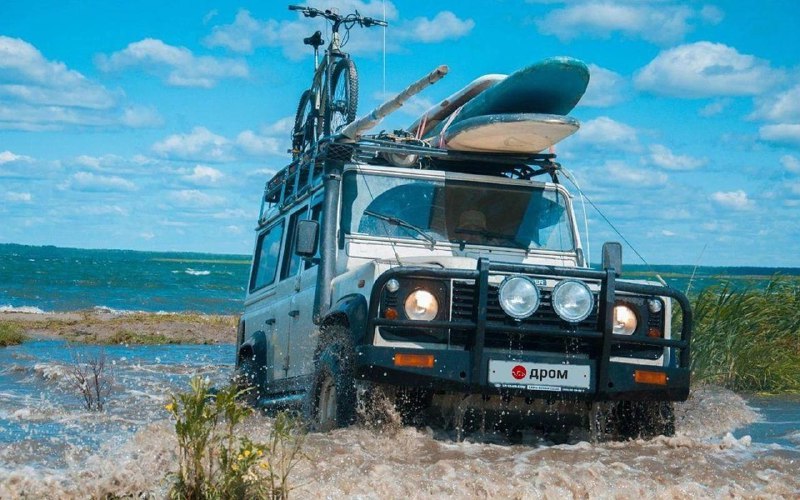 Подробности продажи Land Rover Defender, связанного с актером Сергеем Бодровым