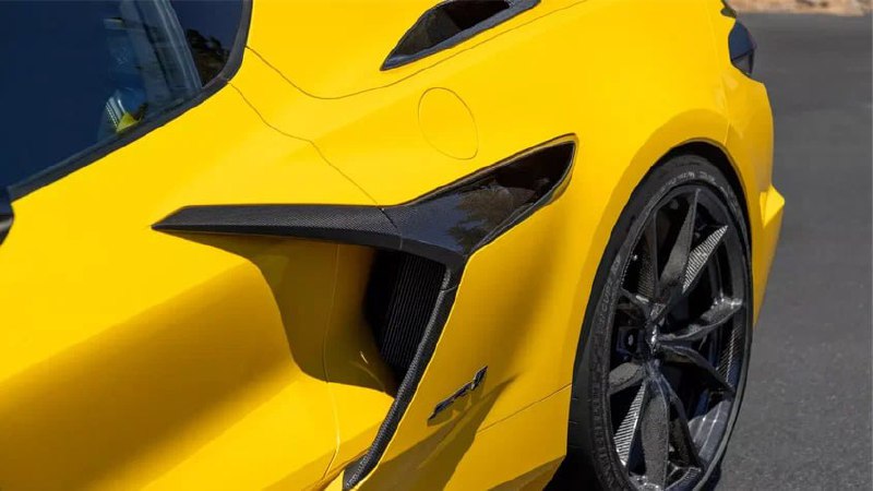 GM временно приостанавливает продажу моделей Chevrolet Corvette из-за опасности возгорания