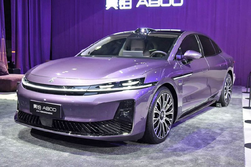 Новый флагманский седан Hyptec A800 от GAC: престижный и роскошный автомобиль Новый флагманский седан Hyptec A800 от GAC: престижный и роскошный автомобиль