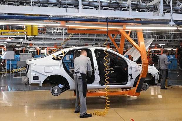 АвтоВАЗ планирует начать сборку автомобилей в Киргизии из-за экономических трудностей в России