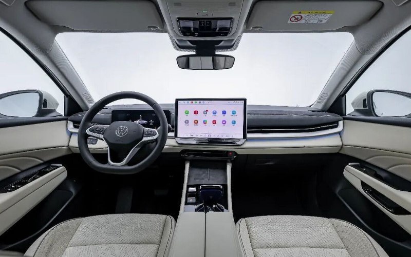 В Китае представлен новый семейный седан Volkswagen Sagitar L В Китае представлен новый семейный седан Volkswagen Sagitar L