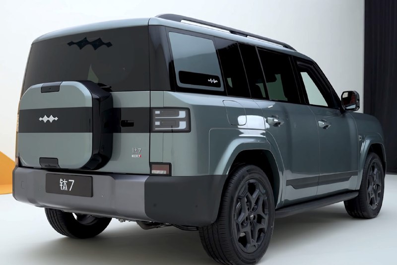 Новый гибридный кроссовер BYD Fang Cheng Bao Ti7 из России уже в продаже Новый гибридный кроссовер BYD Fang Cheng Bao Ti7 из России уже в продаже
