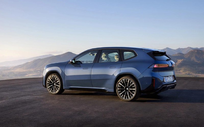 BMW презентует электромодель iX3 в рамках концепции Neue Klasse