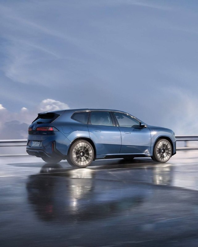 BMW представила электромобиль нового поколения iX3 на базе платформы Neue Klasse