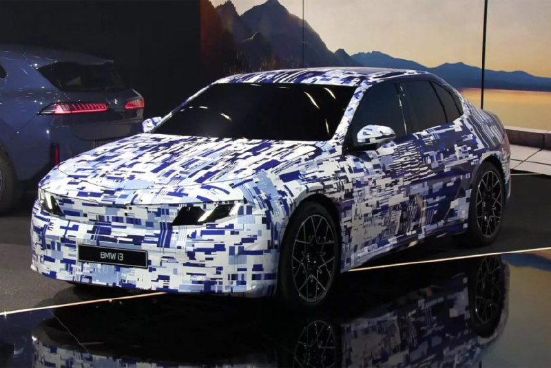 Новый серийный электроседан BMW i3 дебютирует с камуфляжной оболочкой