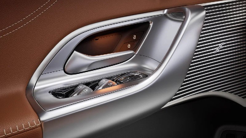 Новый Mercedes-Benz GLC обзавелся крупнейшим дисплеем в истории марке Новый Mercedes-Benz GLC обзавелся крупнейшим дисплеем в истории марке